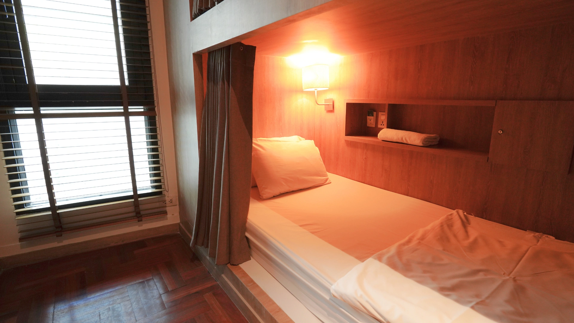1 Person In 20 Beds Dormitory Mix at The Poshtel Bangkok By Benya