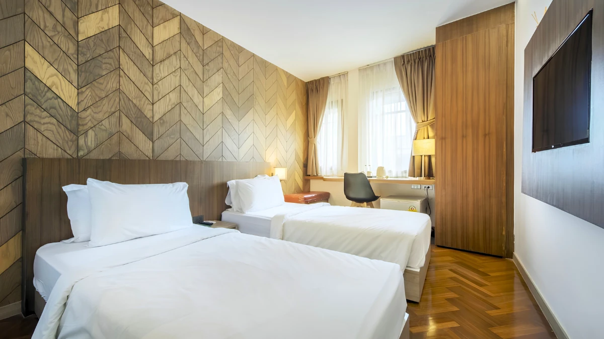 Superior Twin main view at The Poshtel Bangkok By Benya