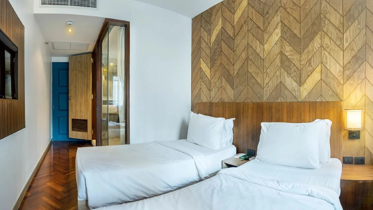 Superior Twin bed area at The Poshtel Bangkok By Benya