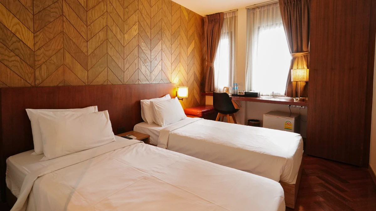Superior Twin room detail at The Poshtel Bangkok By Benya