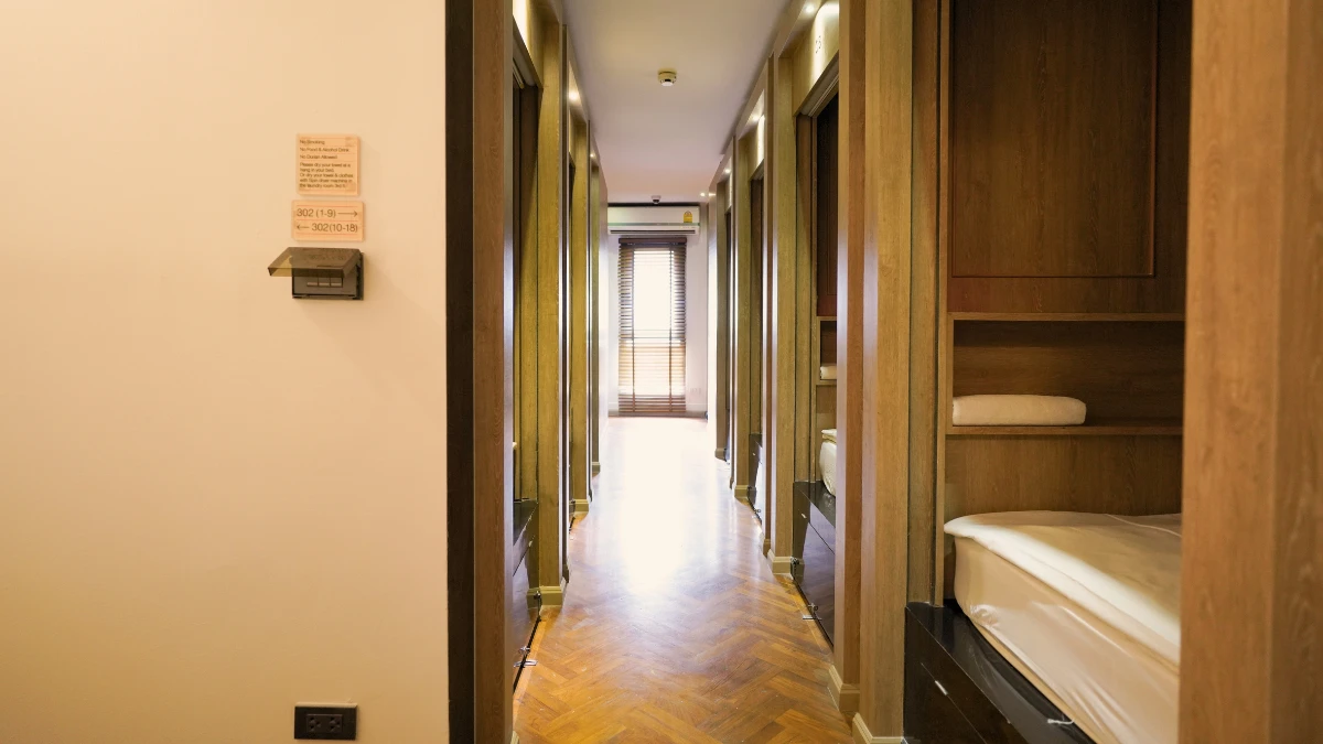 Cabin shared area at The Poshtel Bangkok By Benya