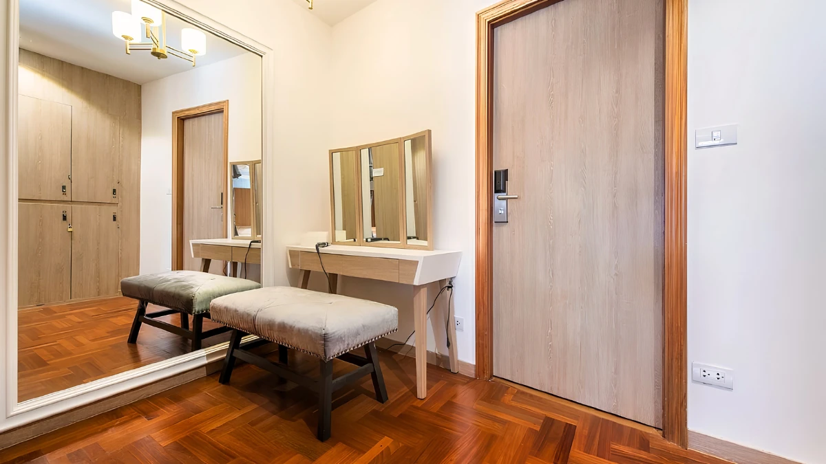 Lady Dormitory shared area at The Poshtel Bangkok By Benya
