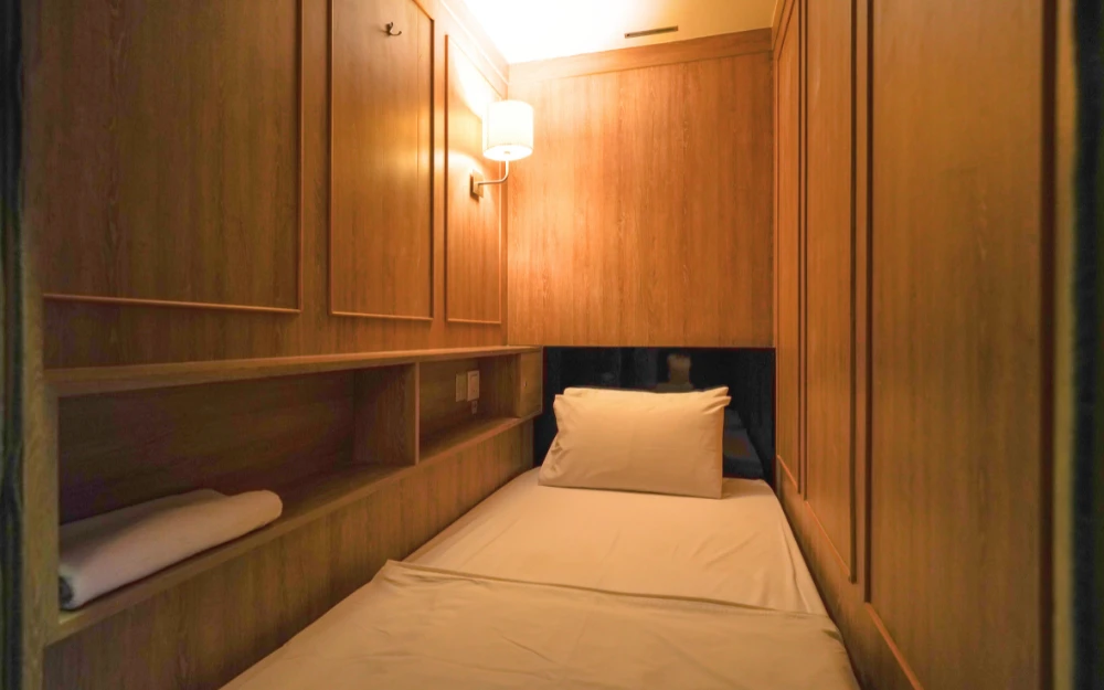 Cabin room at The Poshtel Bangkok By Benya