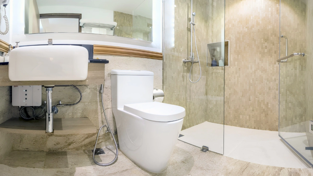 Family Room for 4 People private bathroom at The Poshtel Bangkok By Benya