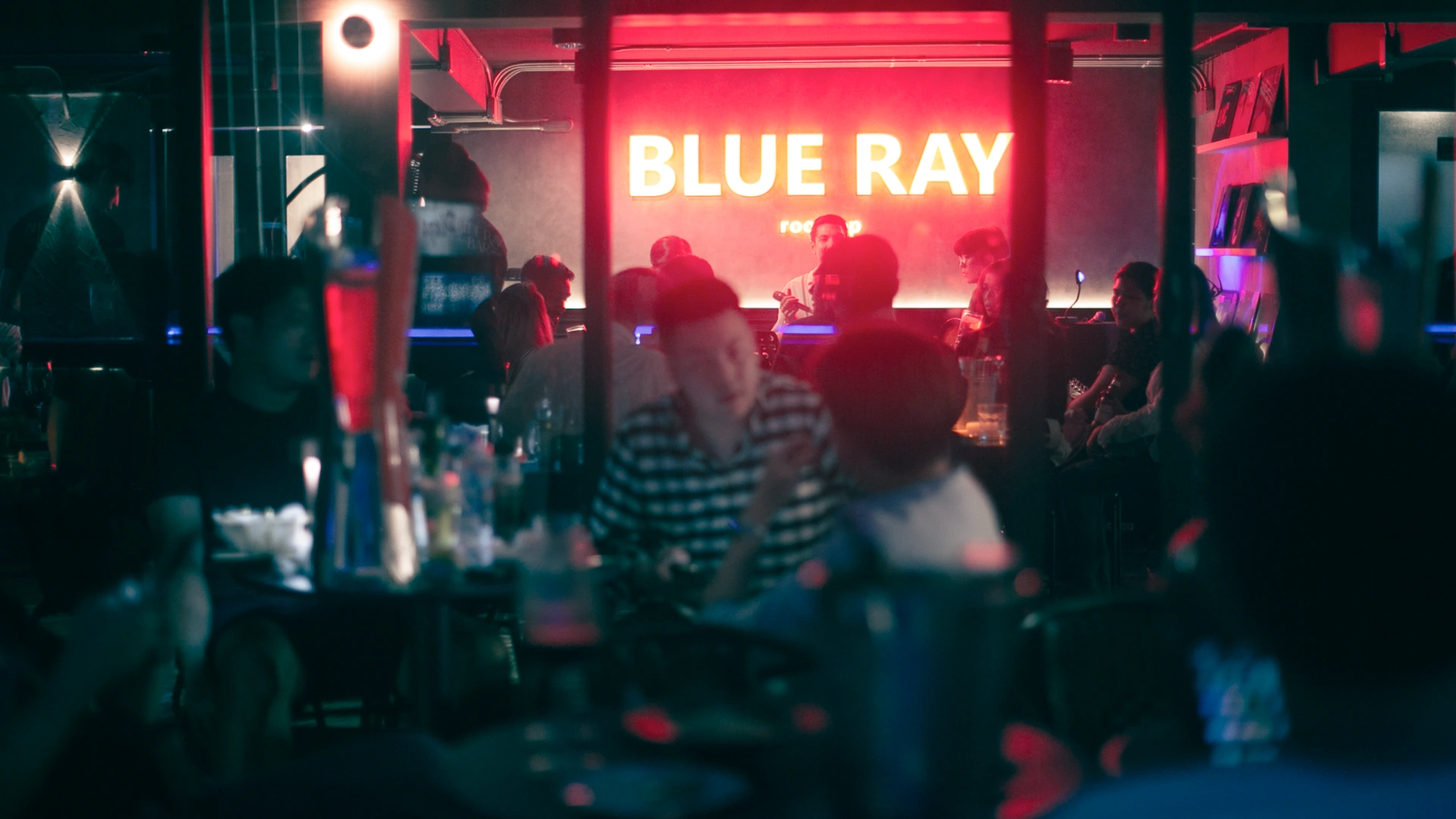 Rooftop evening atmosphere at The Poshtel Bangkok By Benya